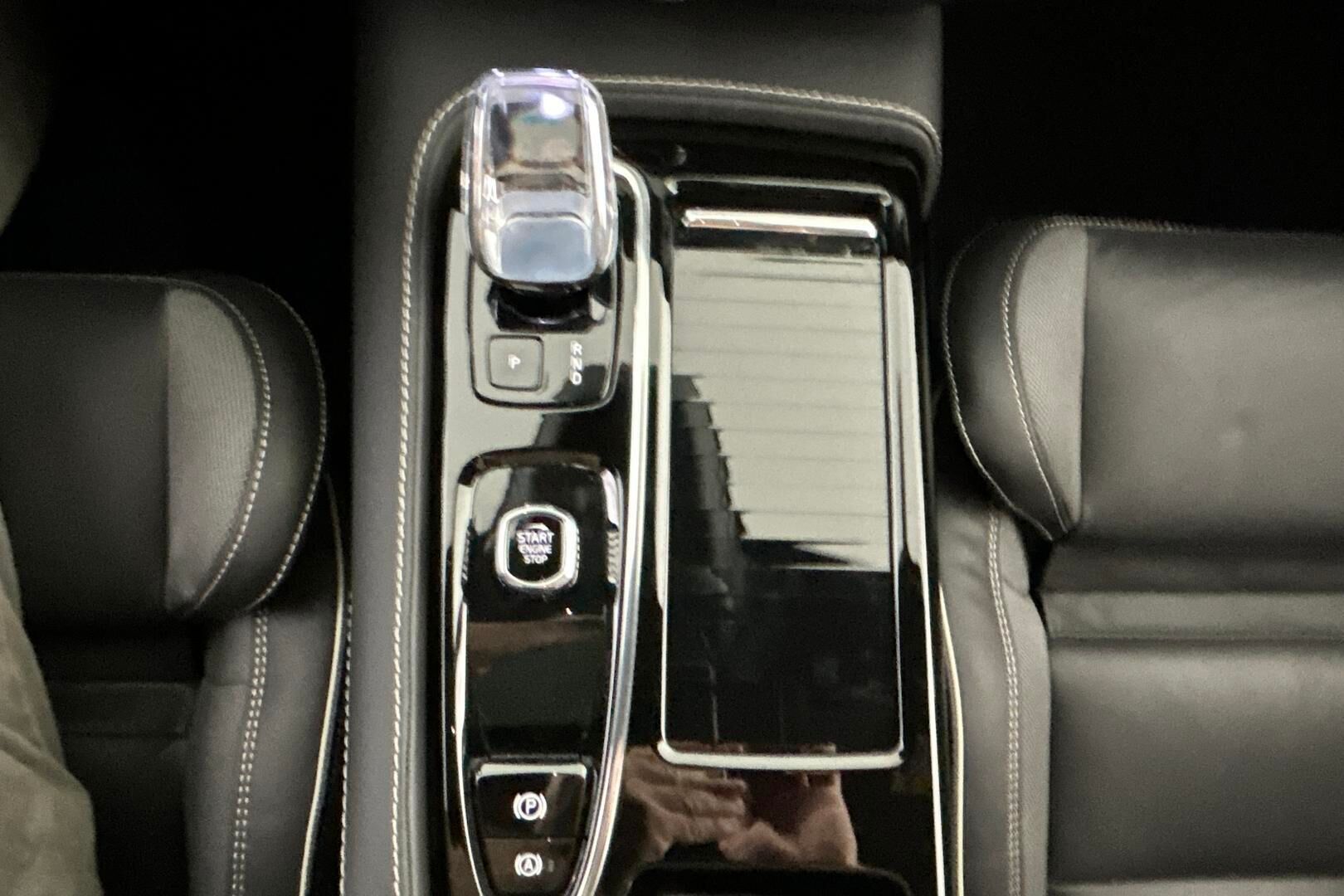 Volvo V60 iso kuva 18