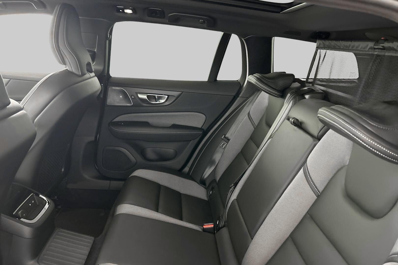 Volvo V60 iso kuva 9