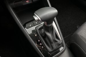 Kia Stonic esikatselu 19