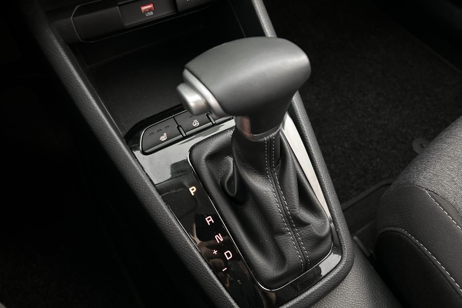 Kia Stonic iso kuva 20