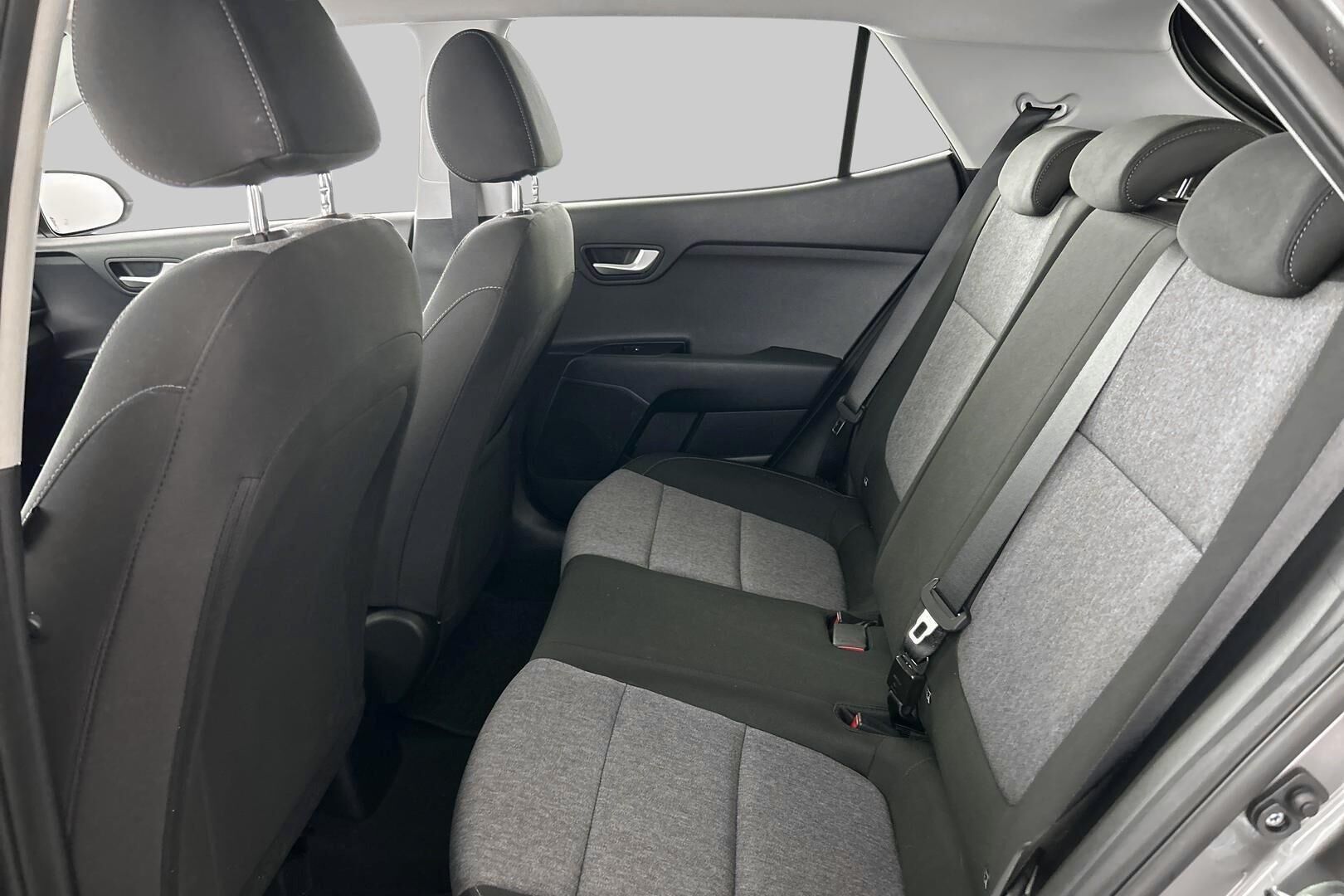 Kia Stonic iso kuva 9