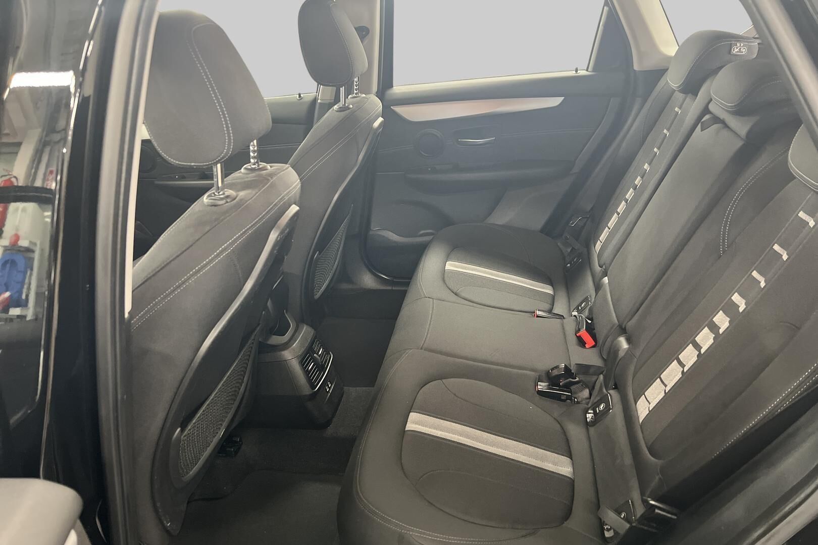 BMW 2-SARJA iso kuva 10
