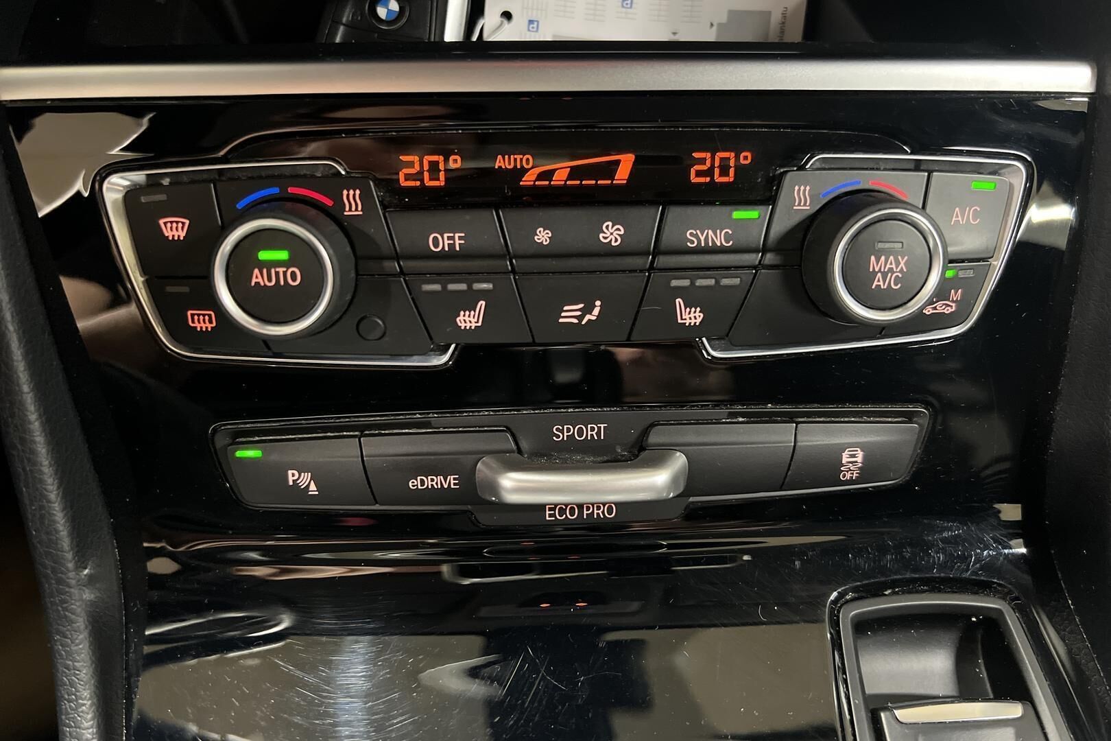 BMW 2-SARJA iso kuva 17
