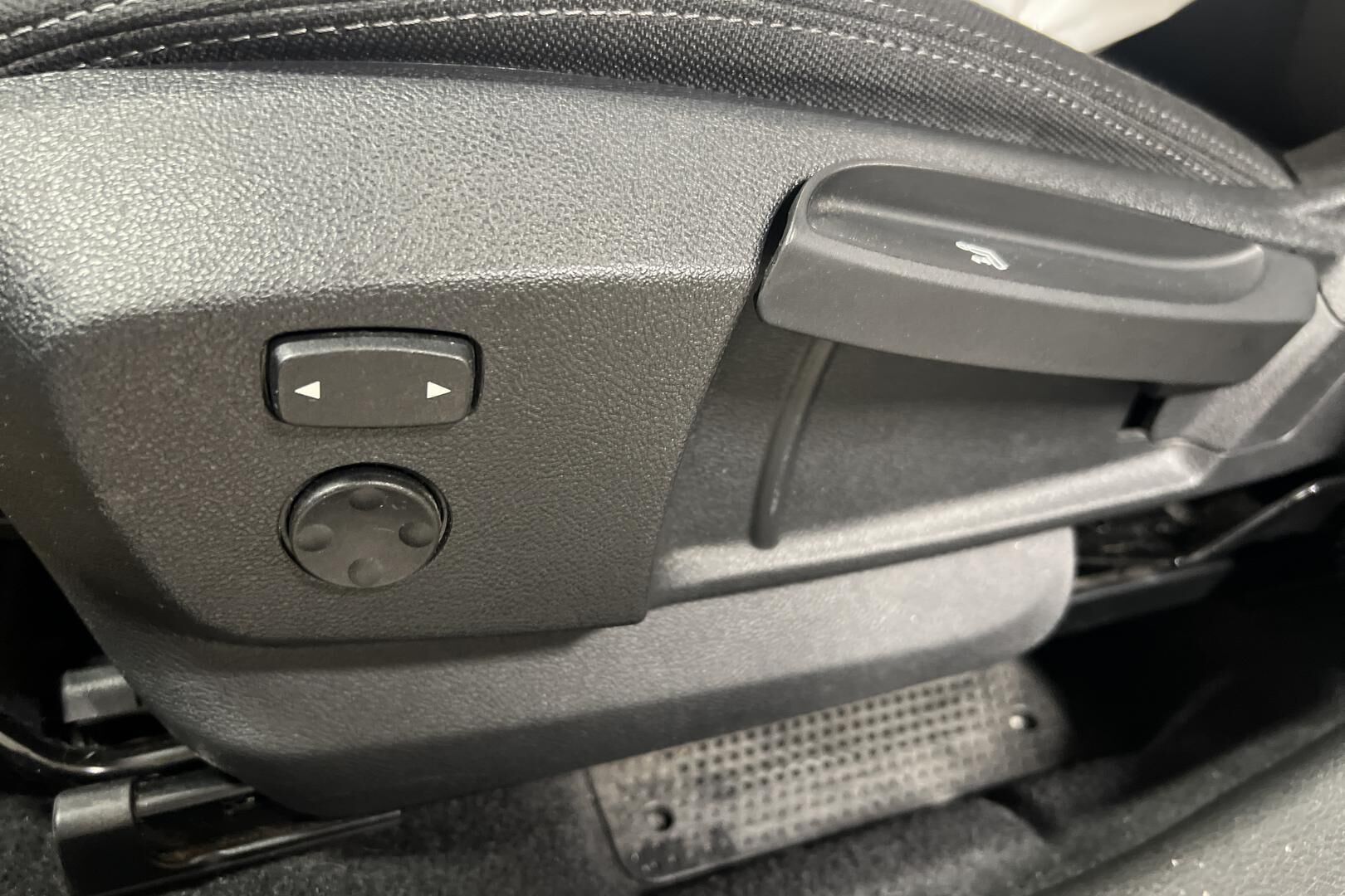 BMW 2-SARJA iso kuva 21