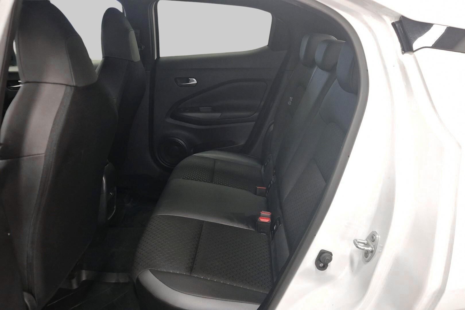 Nissan Juke iso kuva 7