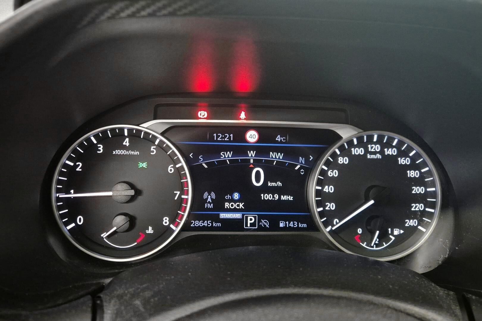 Nissan Juke iso kuva 10