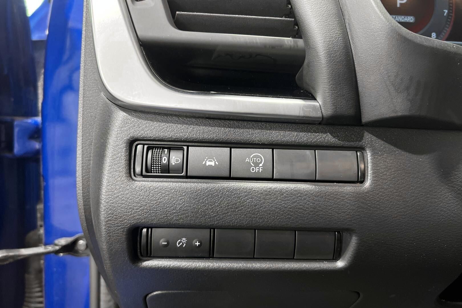 Nissan Qashqai iso kuva 16
