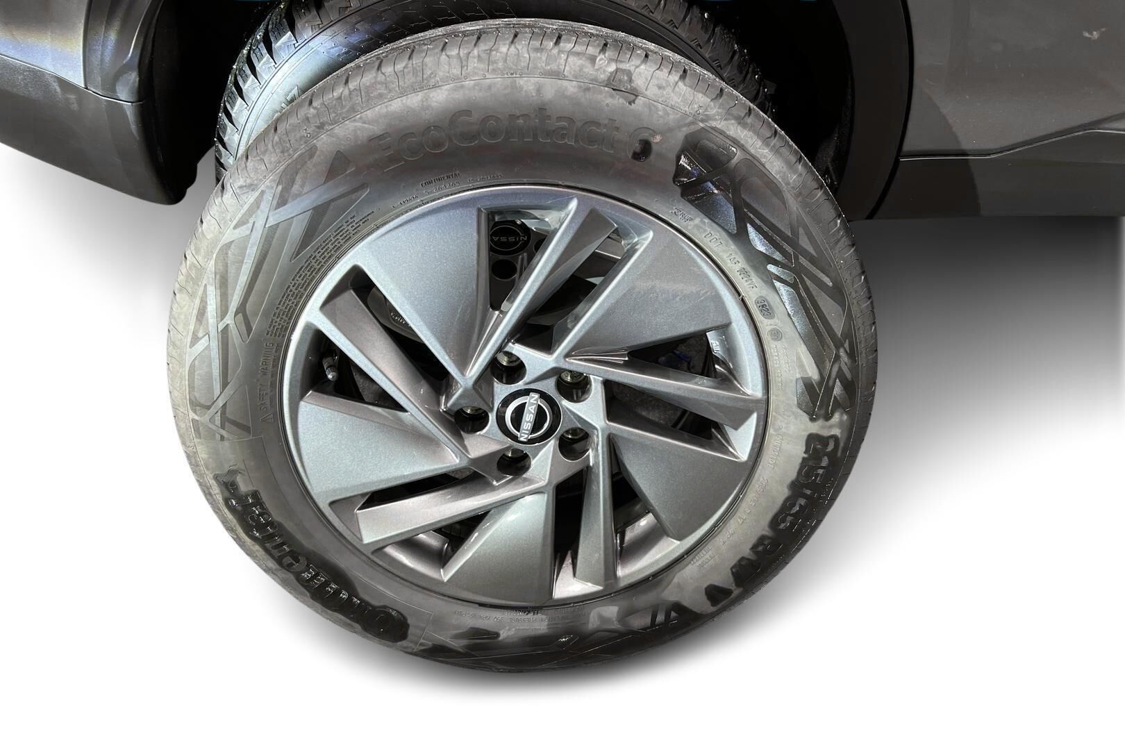 Nissan Qashqai iso kuva 21