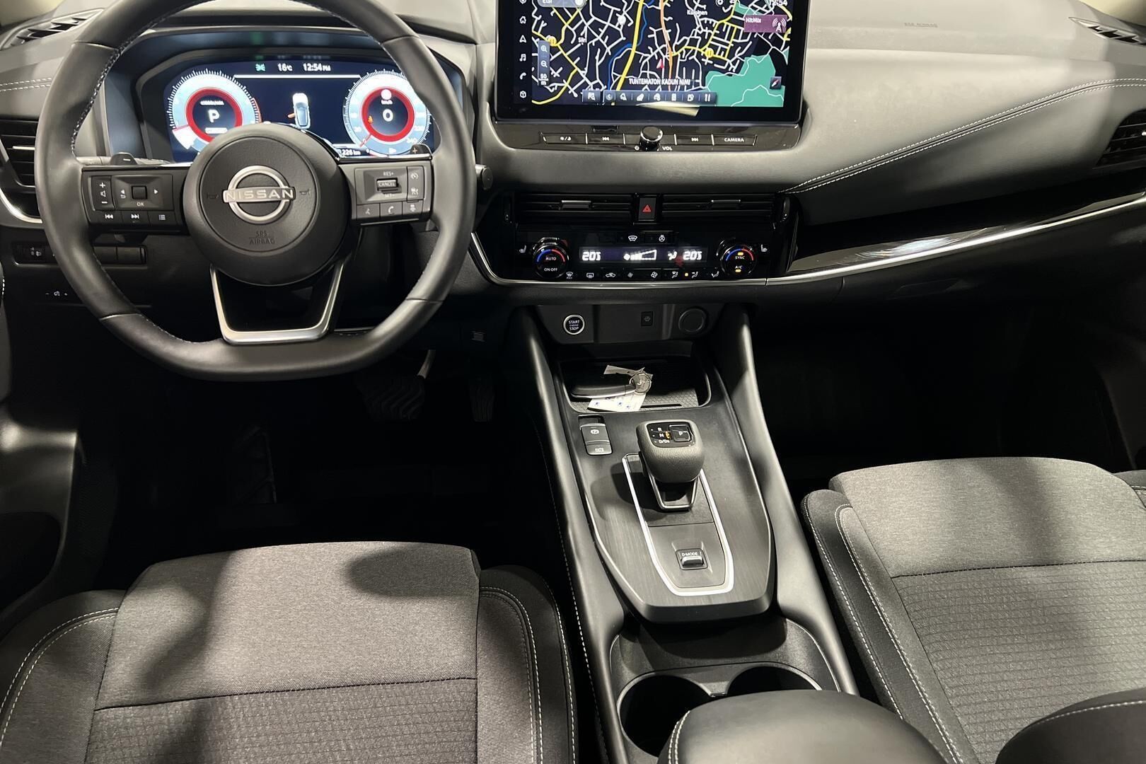 Nissan Qashqai iso kuva 11
