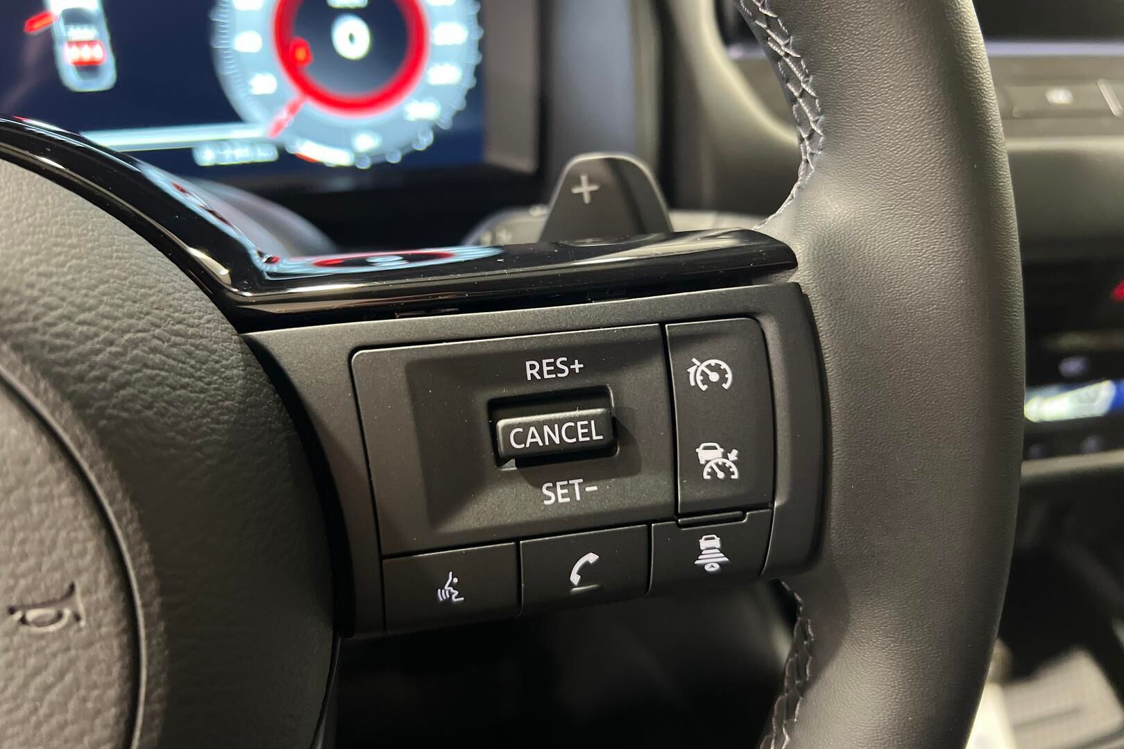 Nissan Qashqai iso kuva 18