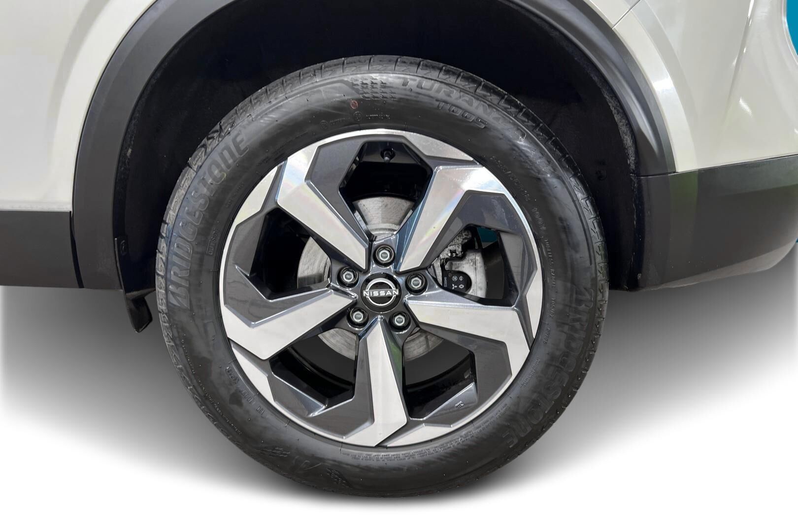 Nissan Qashqai iso kuva 13