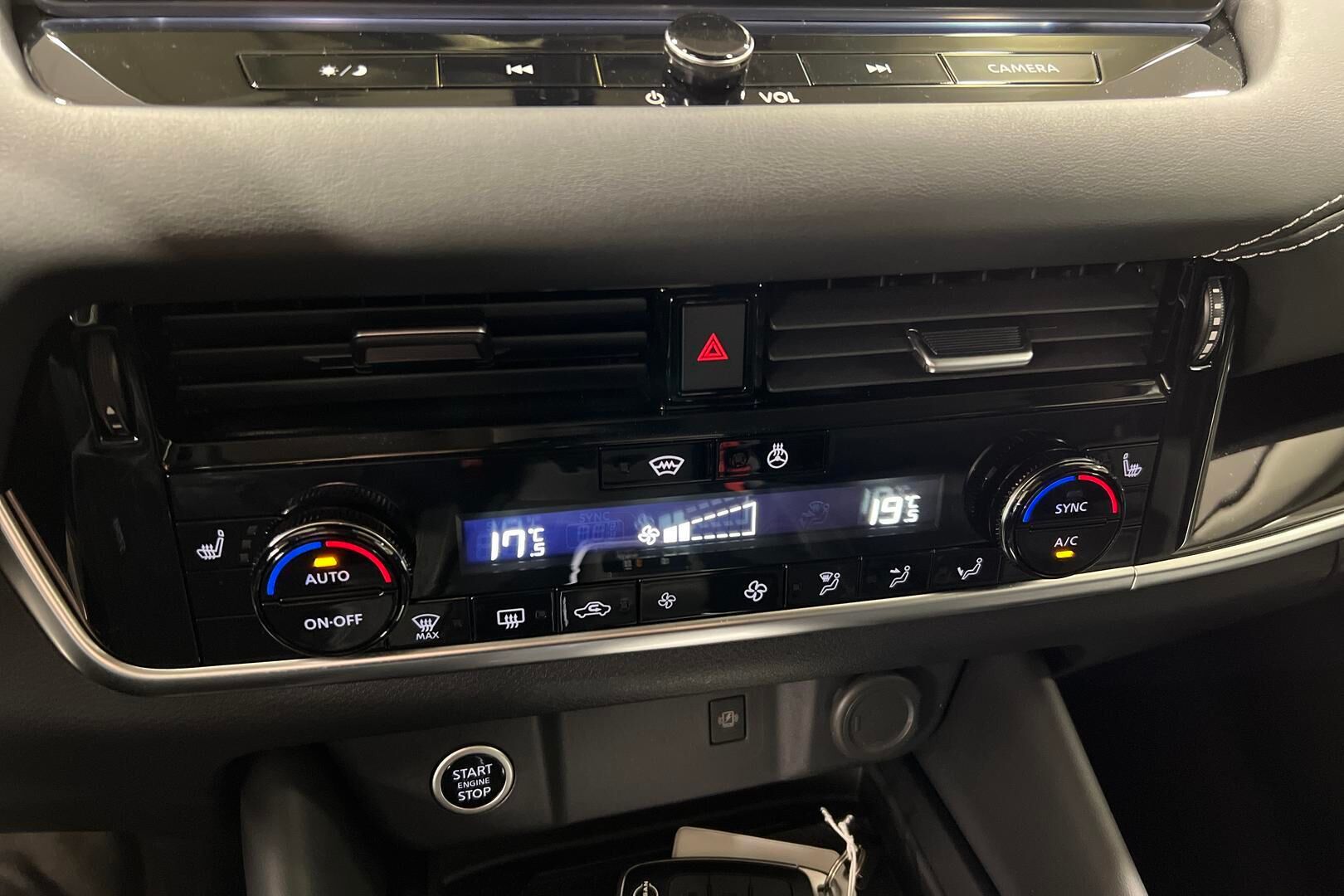 Nissan Qashqai iso kuva 18