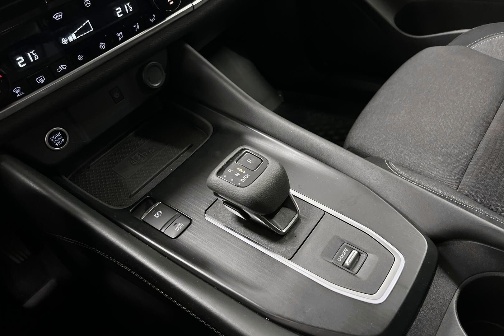 Nissan Qashqai iso kuva 16