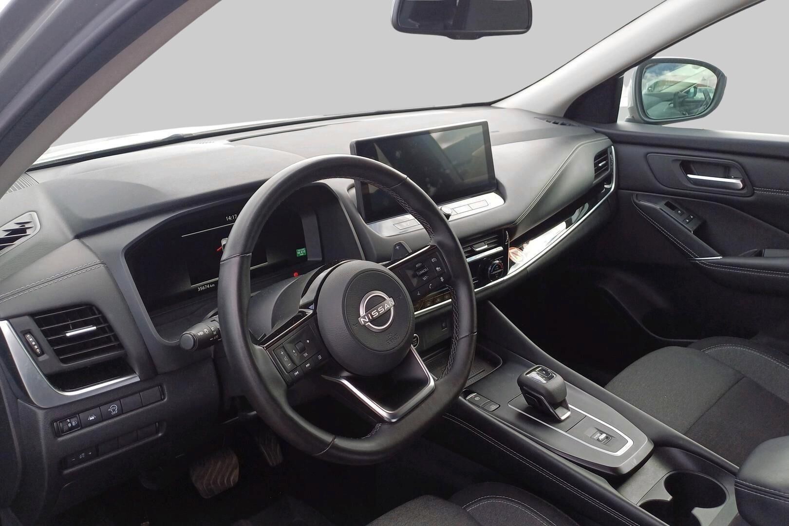 Nissan Qashqai iso kuva 2