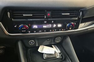 Nissan Qashqai esikatselu 11