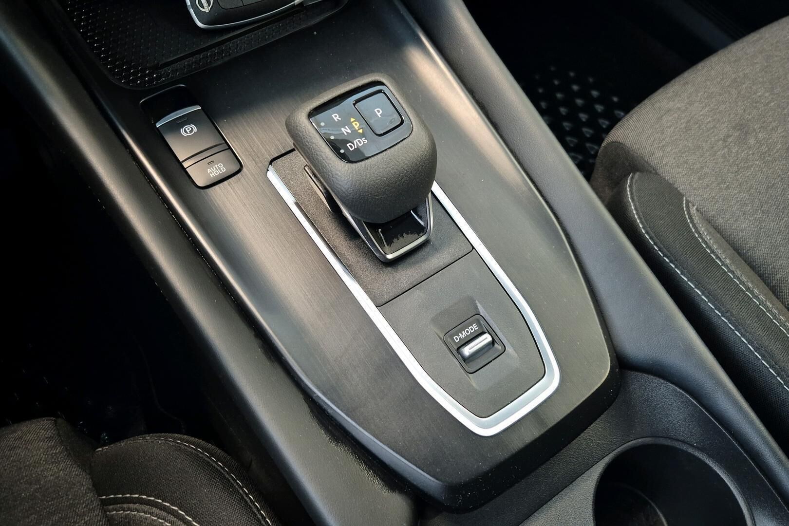 Nissan Qashqai iso kuva 12