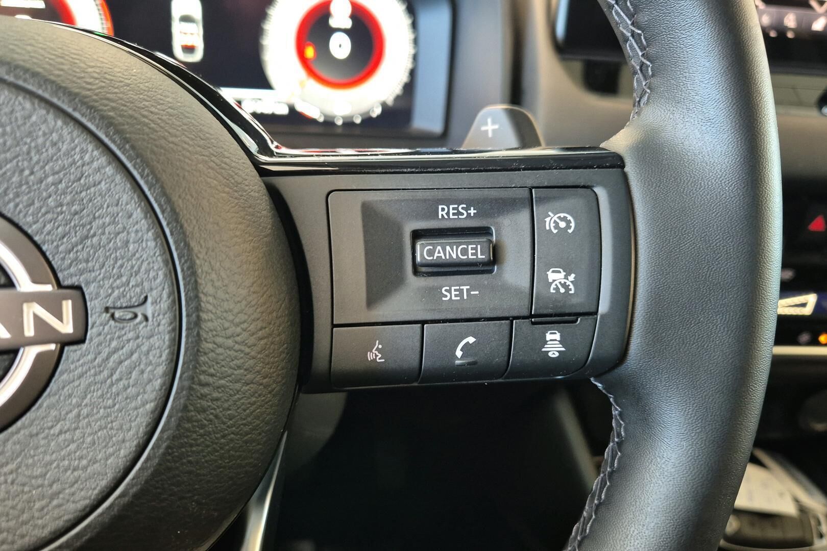Nissan Qashqai iso kuva 13