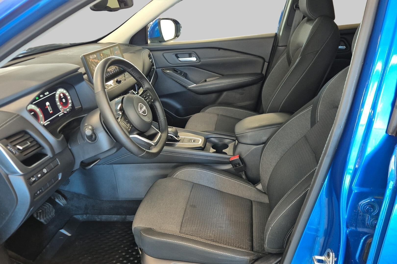 Nissan Qashqai iso kuva 6