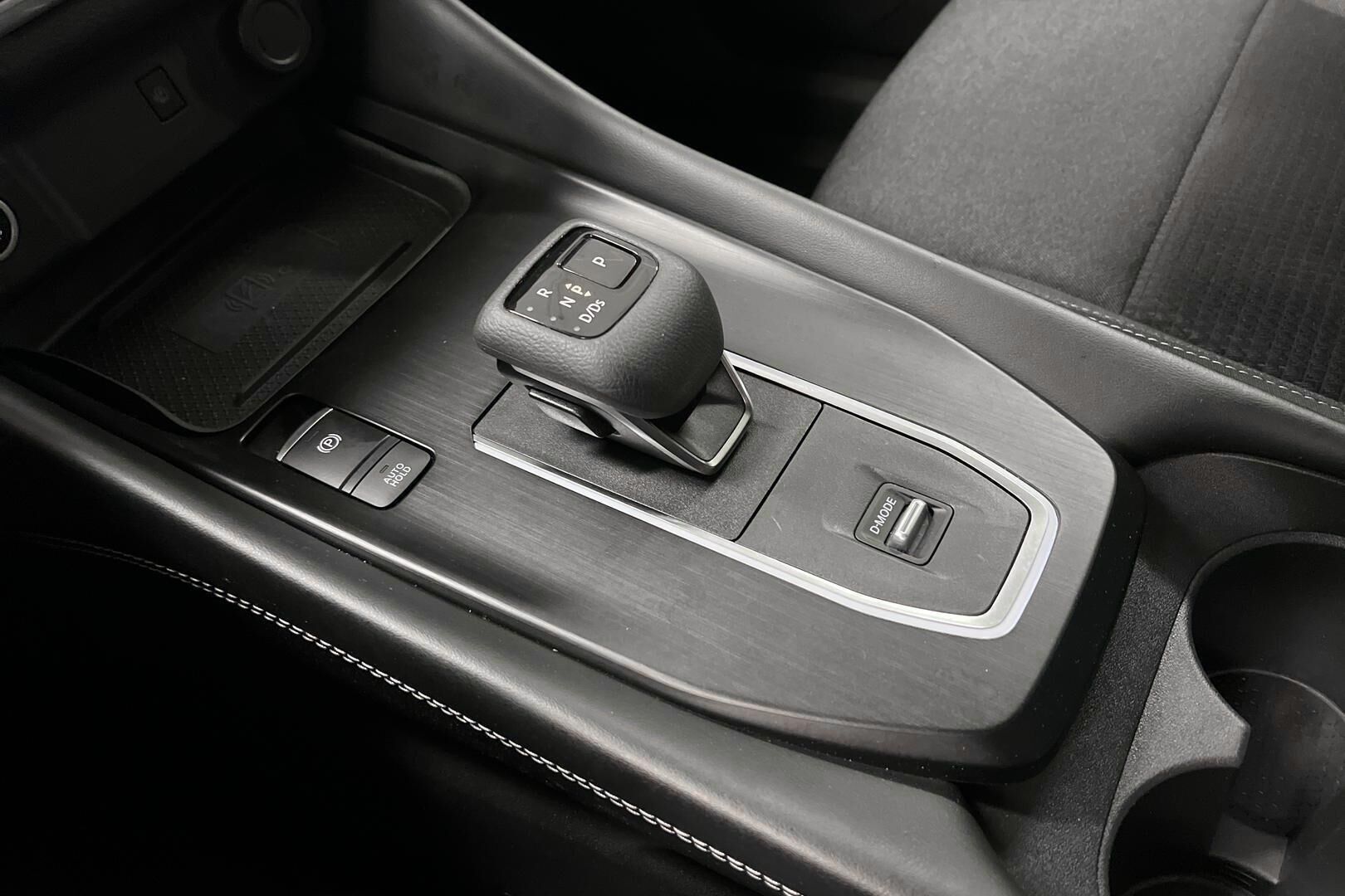 Nissan Qashqai iso kuva 16