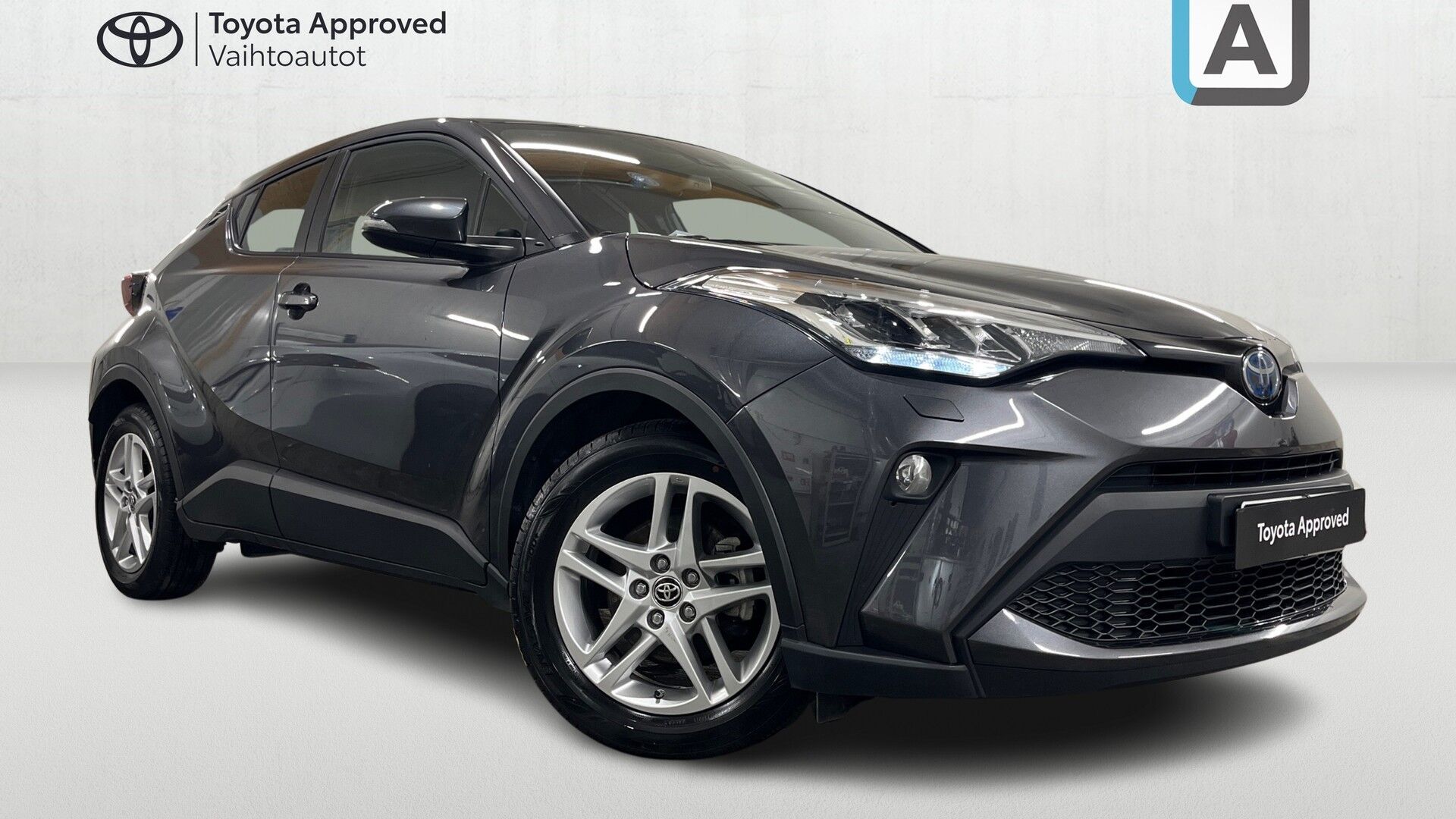 Toyota C-HR iso kuva 5