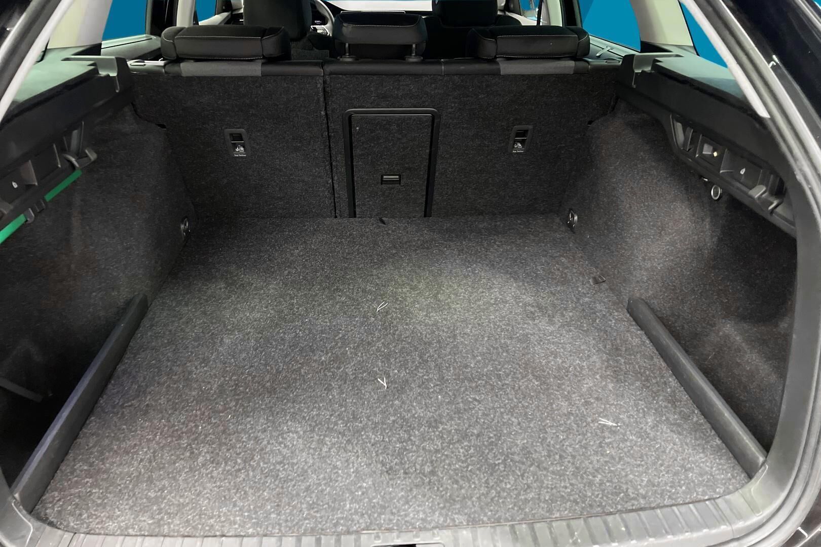 Skoda Octavia iso kuva 12