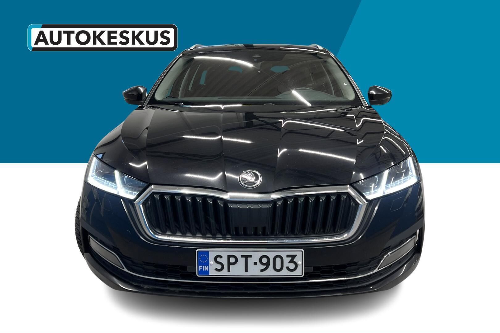 Skoda Octavia iso kuva 2