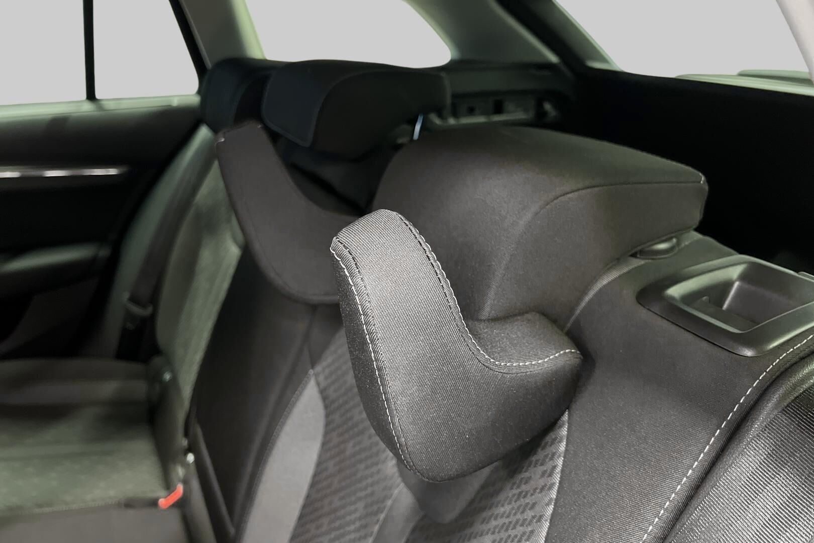 Skoda Octavia iso kuva 24