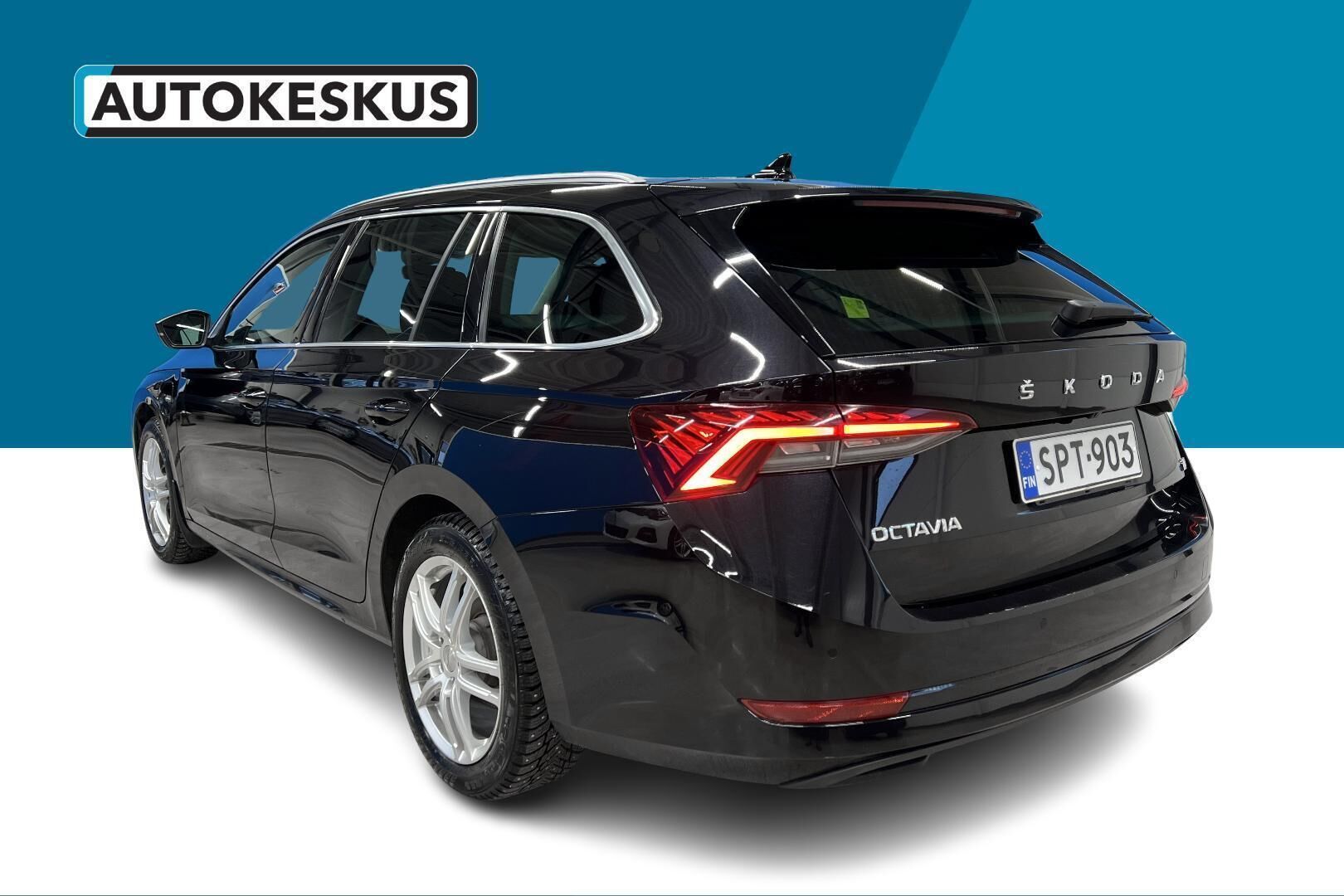 Skoda Octavia iso kuva 7