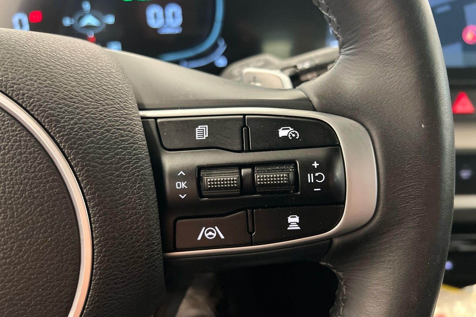 Kia Sportage iso kuva 15