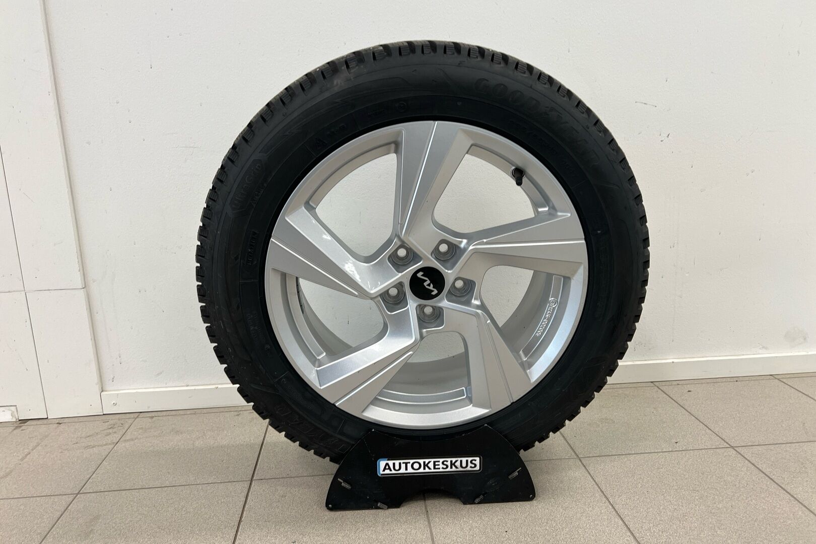 Kia Sportage iso kuva 18