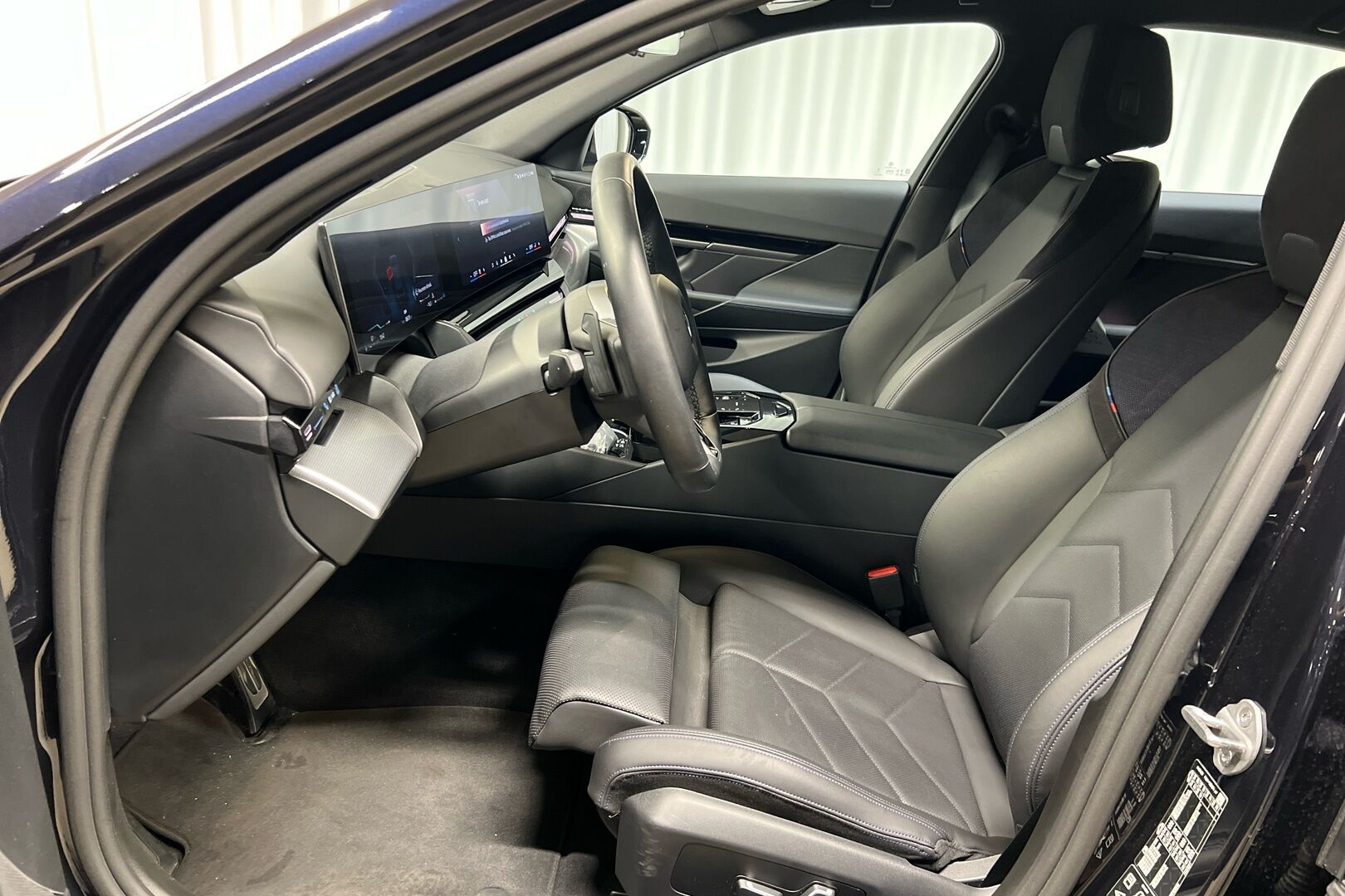 BMW 5-sarja iso kuva 7