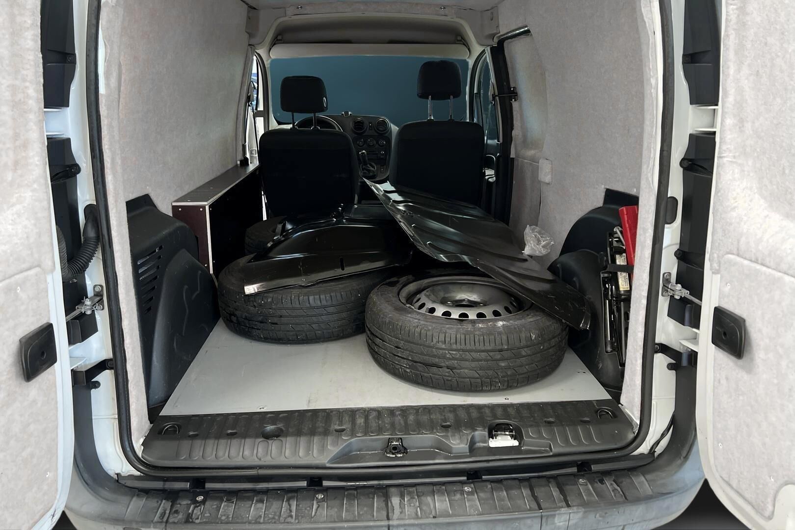 Mercedes-Benz Citan iso kuva 12