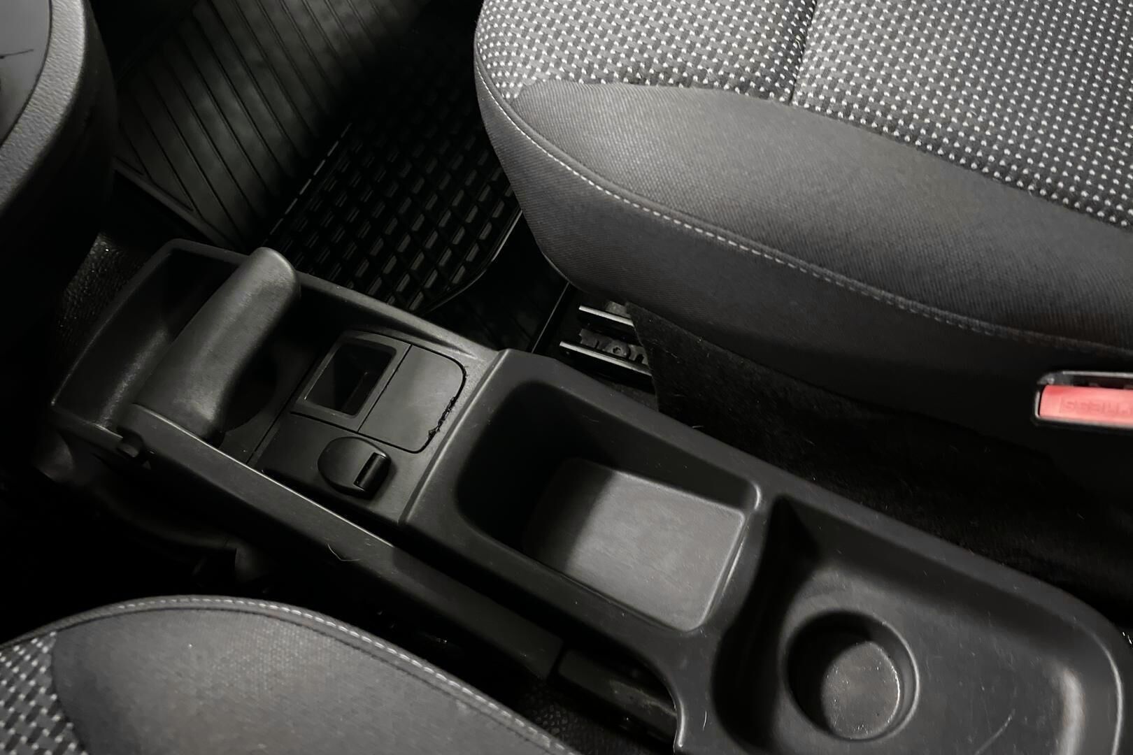 Mercedes-Benz Citan iso kuva 16