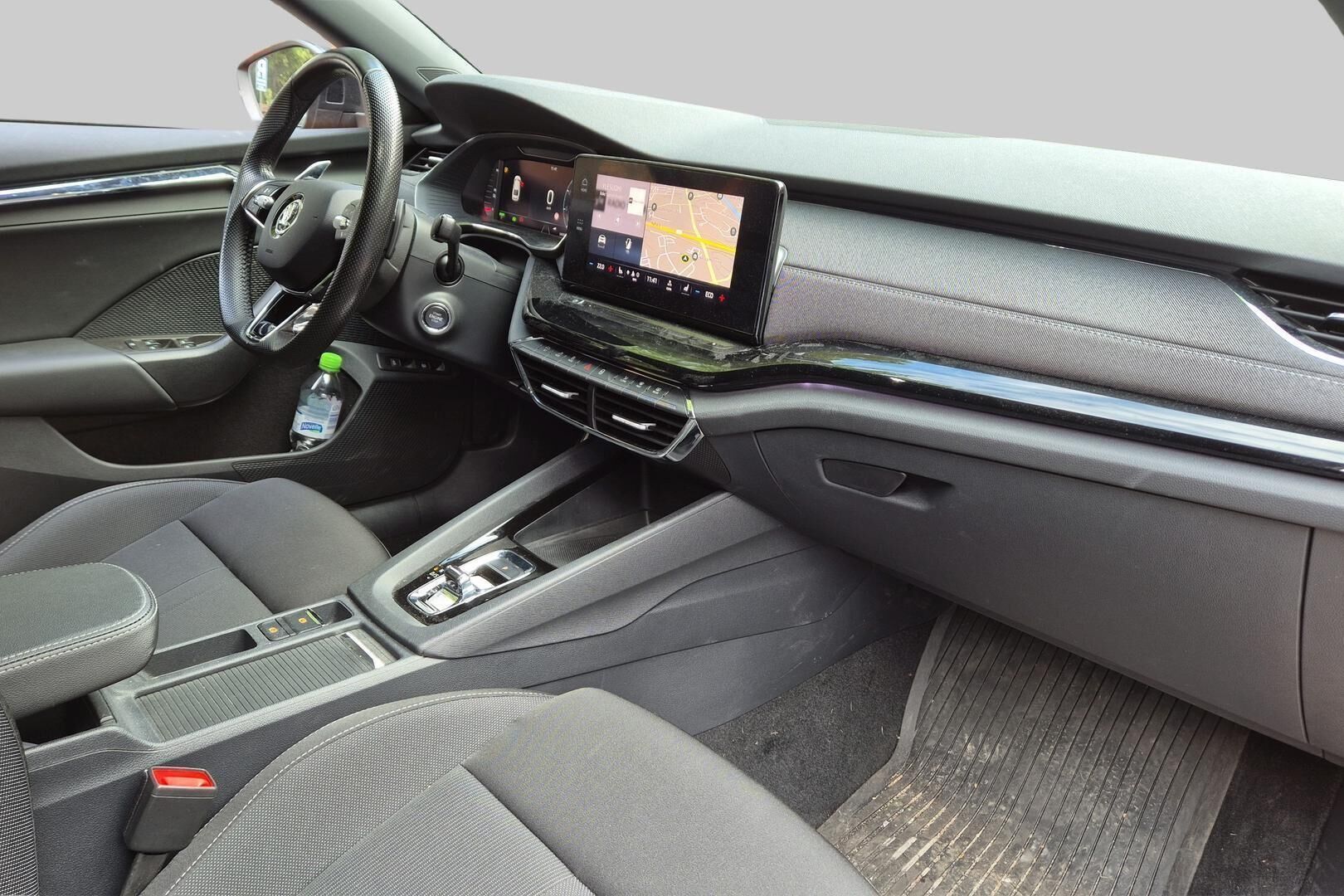 Skoda Octavia iso kuva 5