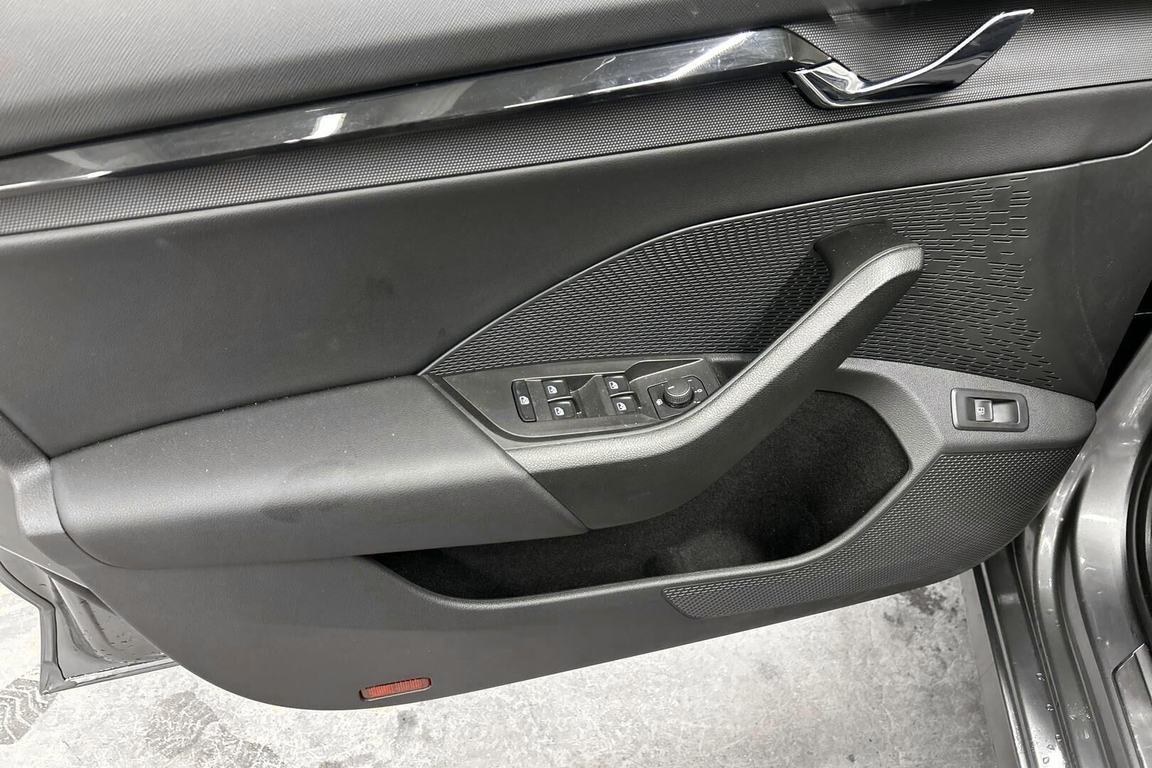Skoda Octavia iso kuva 13