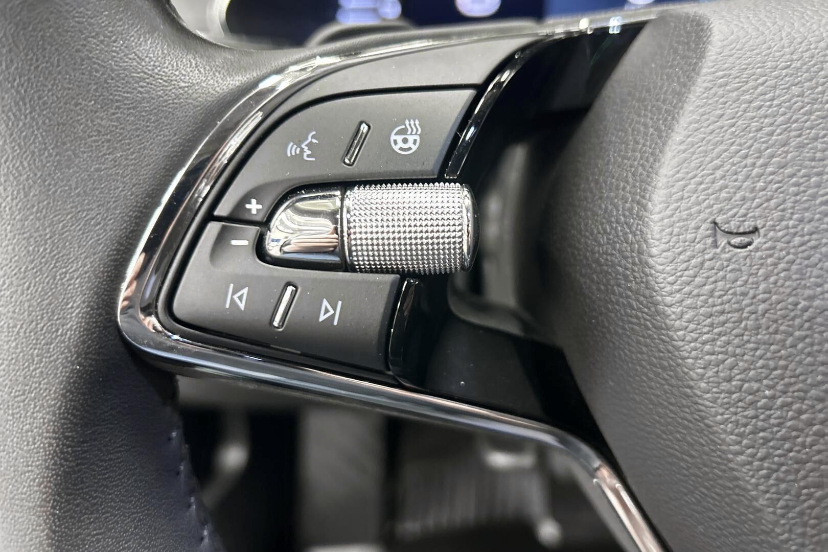 Skoda Octavia iso kuva 15