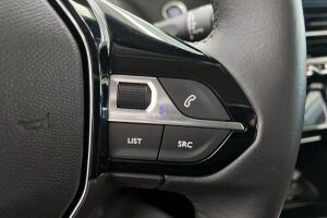 Peugeot e-208 esikatselu 17