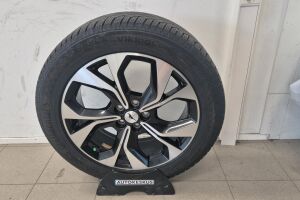 Ford Mustang Mach-E esikatselu 18