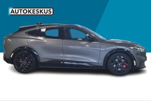 Ford Mustang Mach-E esikatselu 4