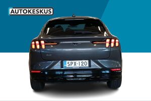 Ford Mustang Mach-E esikatselu 6