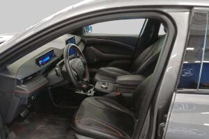 Ford Mustang Mach-E esikatselu 9