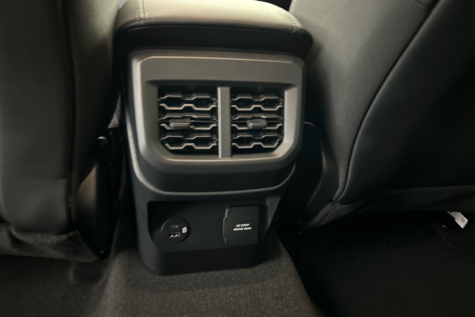 Ford Ranger iso kuva 23