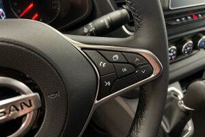 Nissan Primastar esikatselu 14