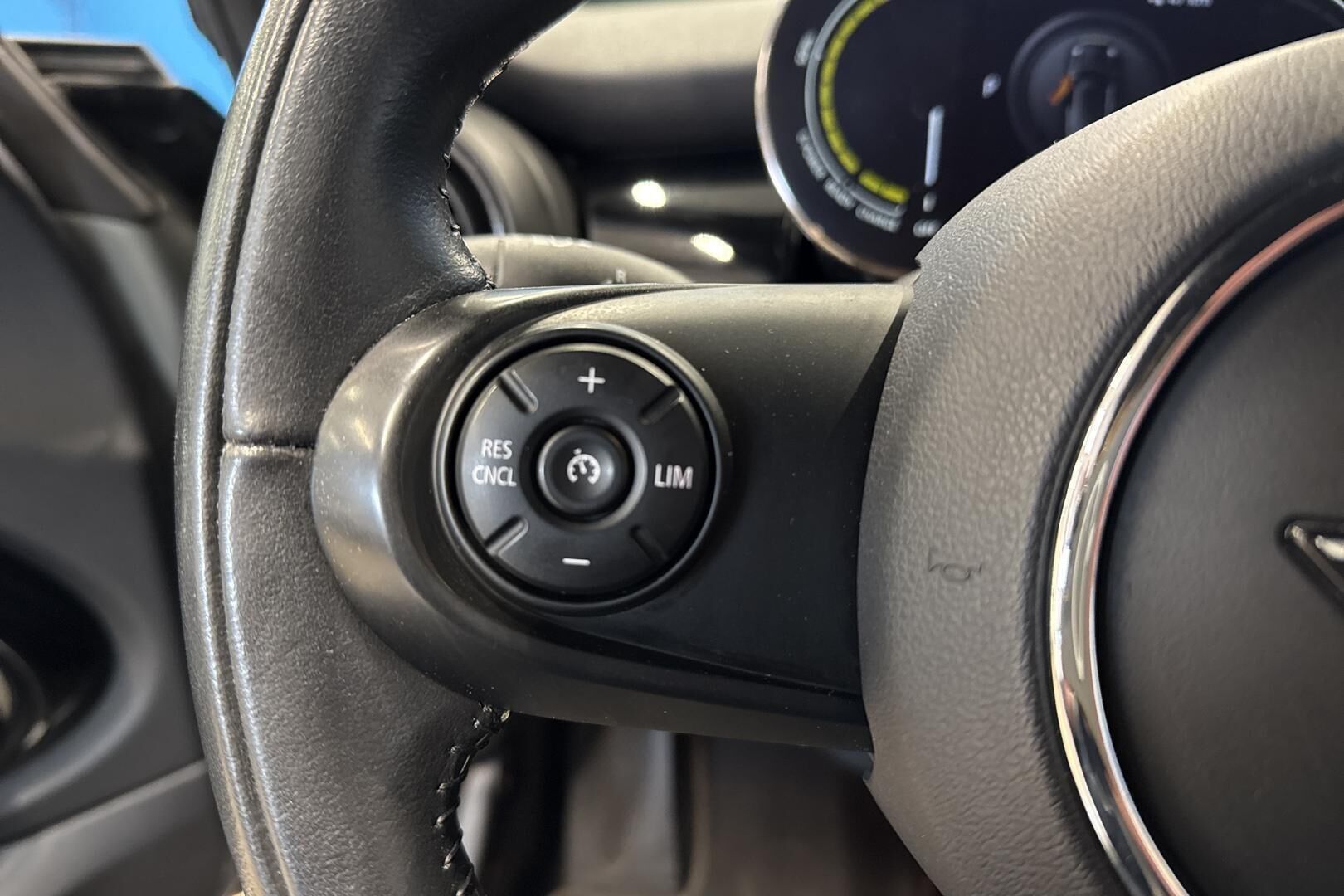 MINI Hatchback iso kuva 14