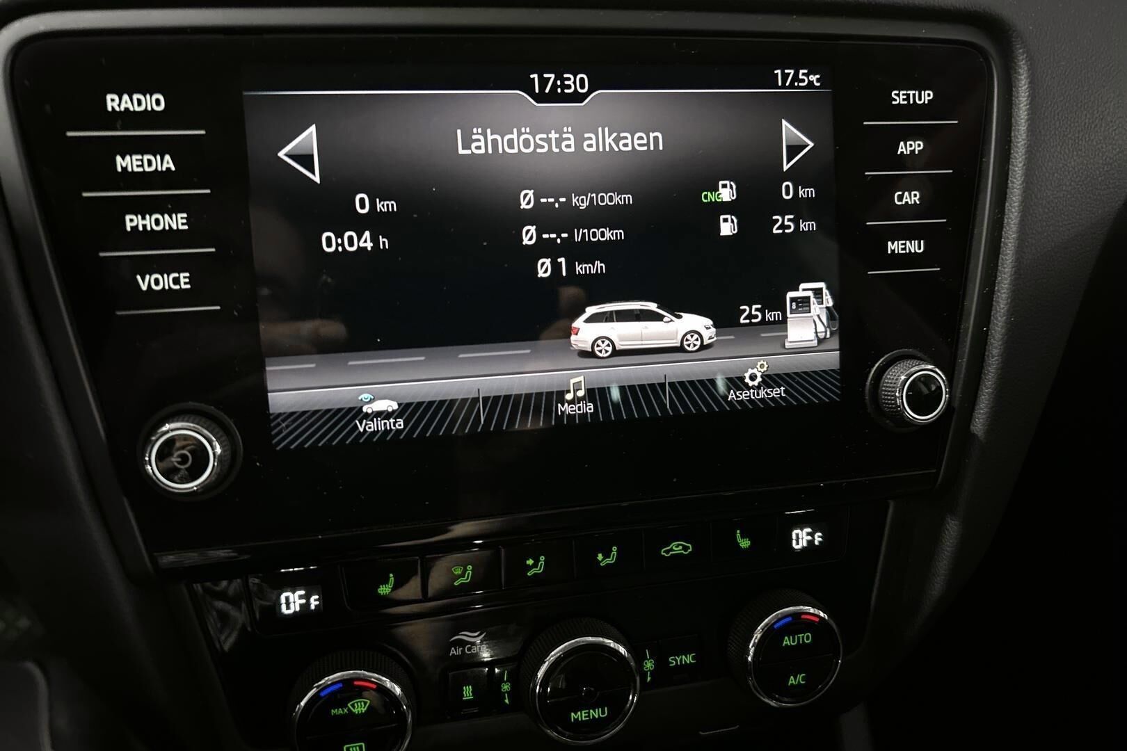 Skoda Octavia iso kuva 17