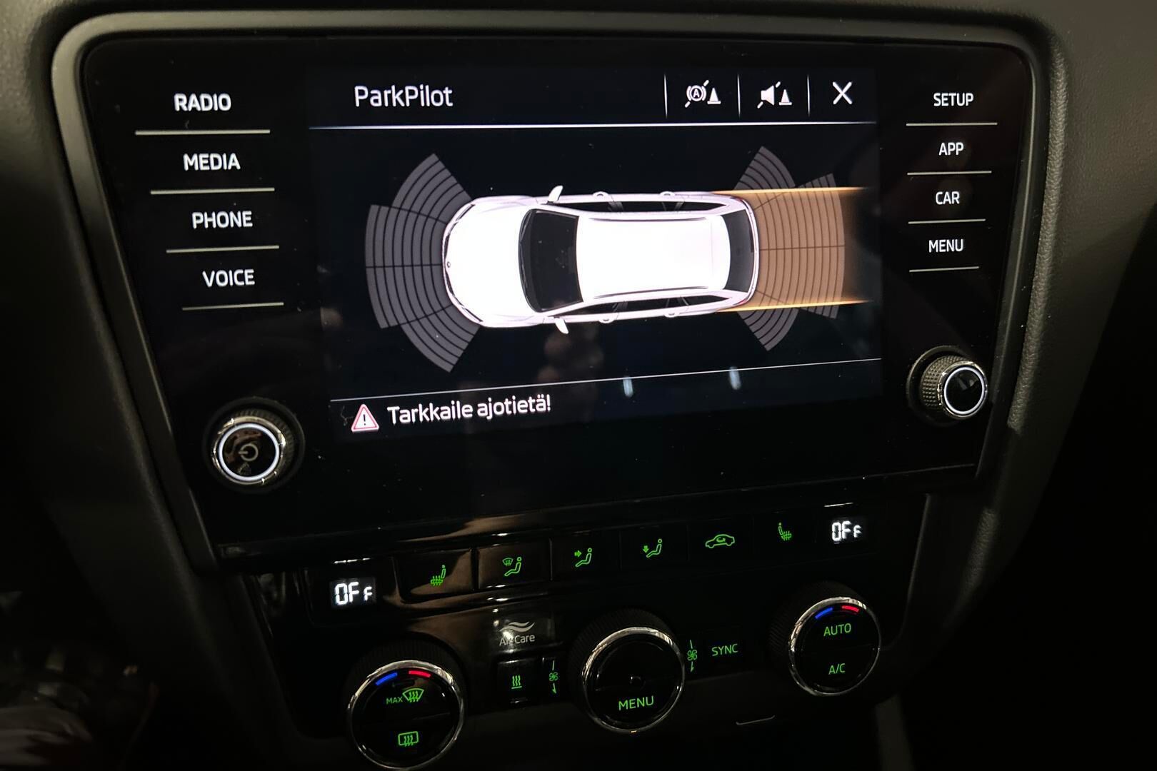 Skoda Octavia iso kuva 18