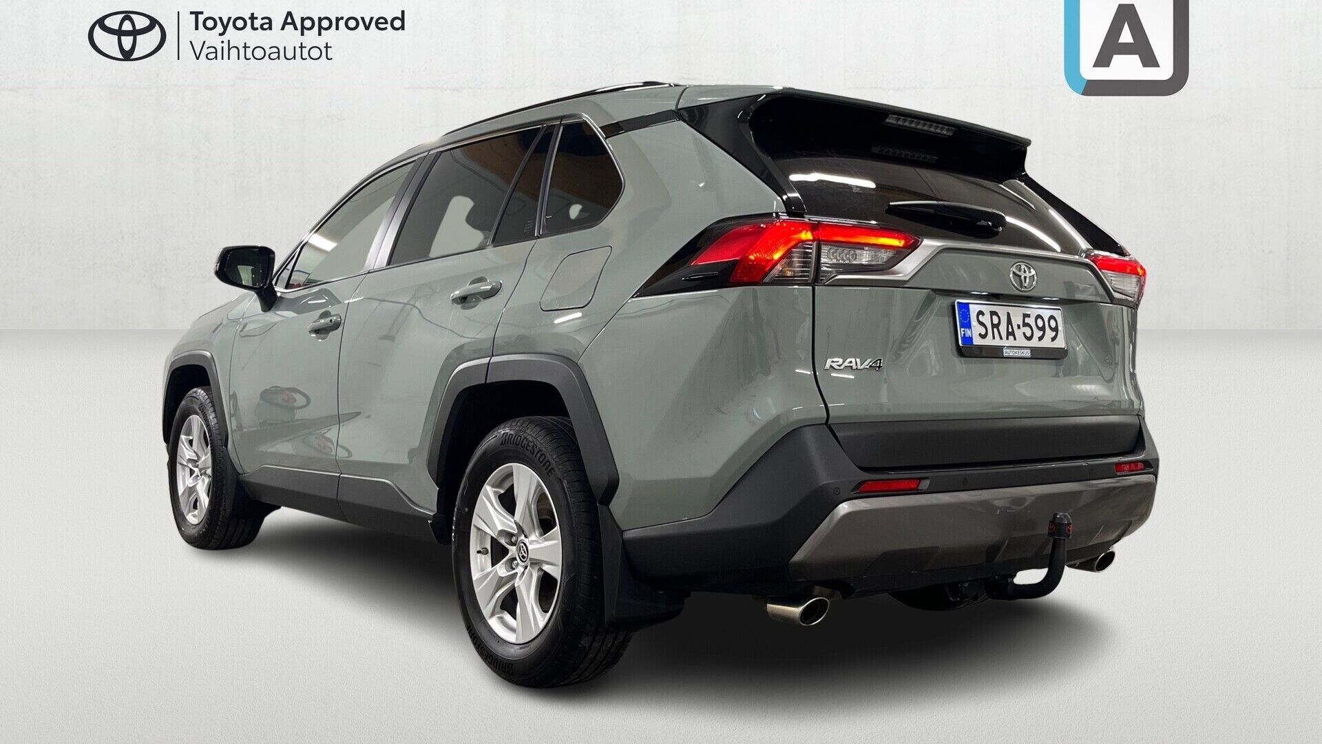 Toyota RAV4 iso kuva 2