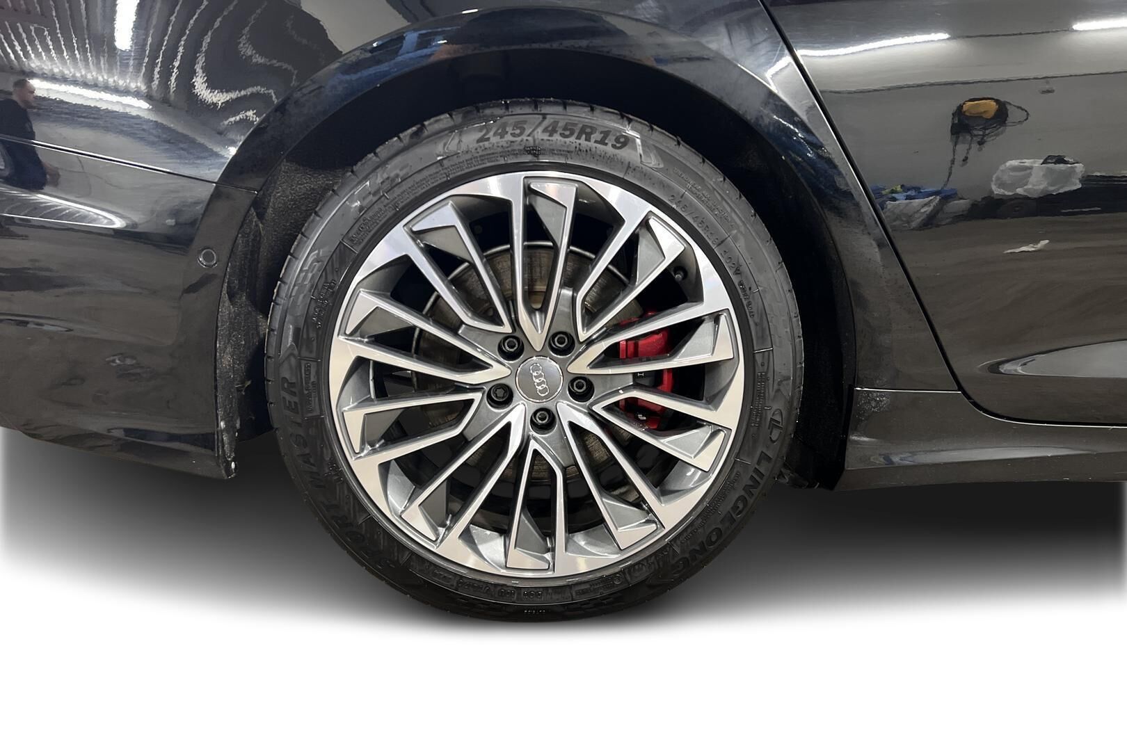 Audi A6 iso kuva 13