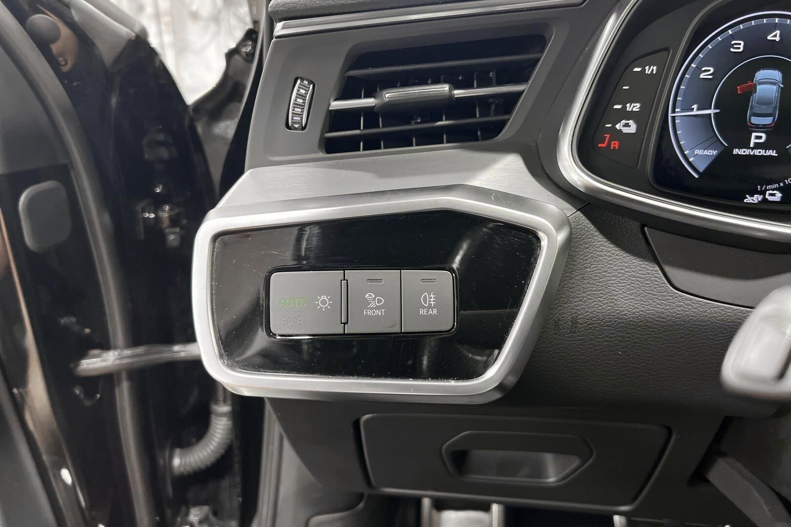 Audi A6 iso kuva 17