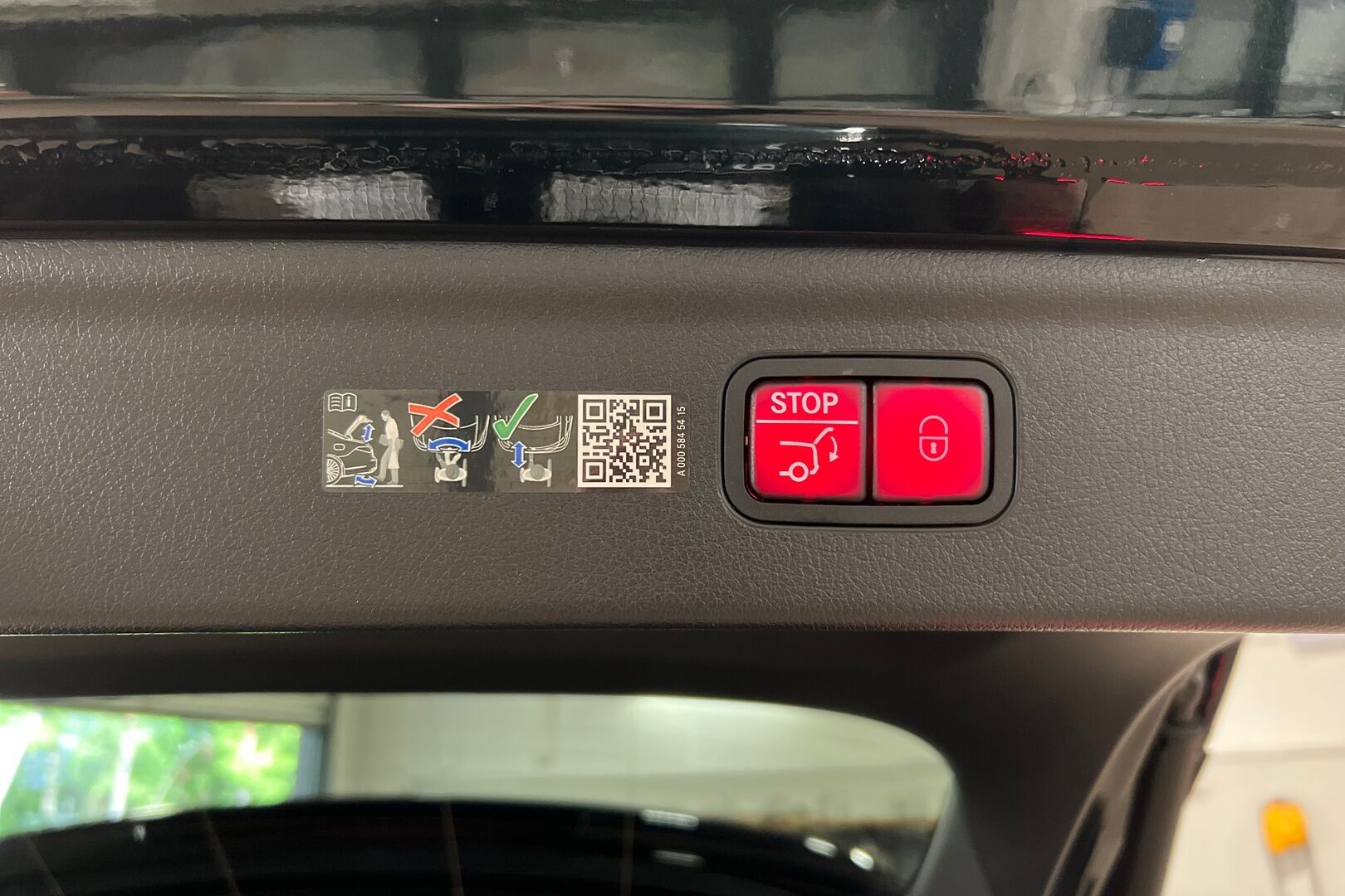Mercedes-Benz EQE iso kuva 14
